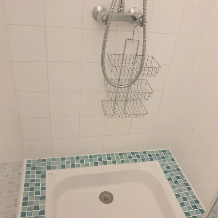 3 Pieces דירה *